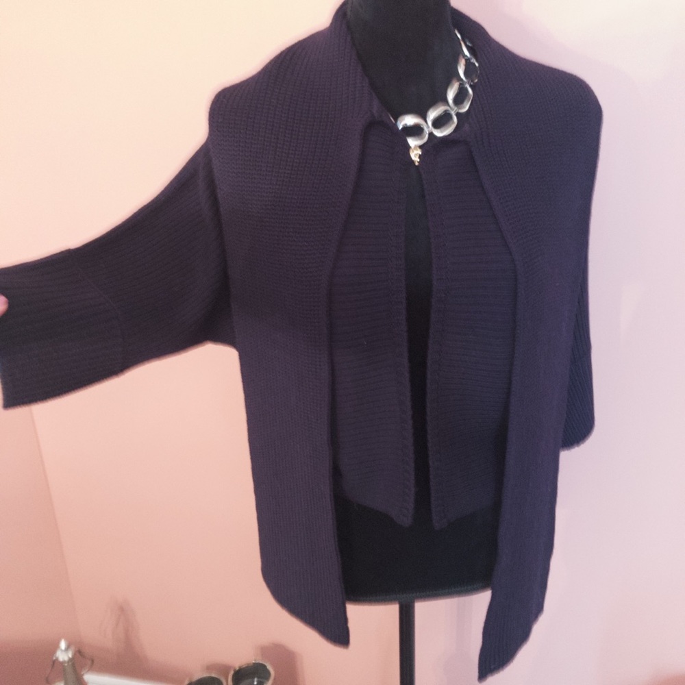 Escada shielar sweater cape New with Tags